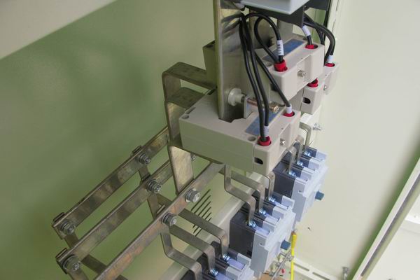 永嘉配电柜-应急照明配电柜使用对工作人员的具